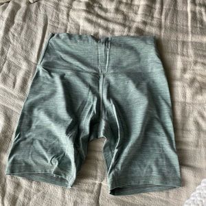 Lululemon shorts align